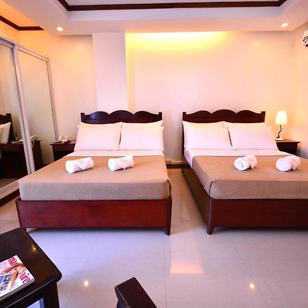 Ipil Suites Puerto Princesa Exterior foto