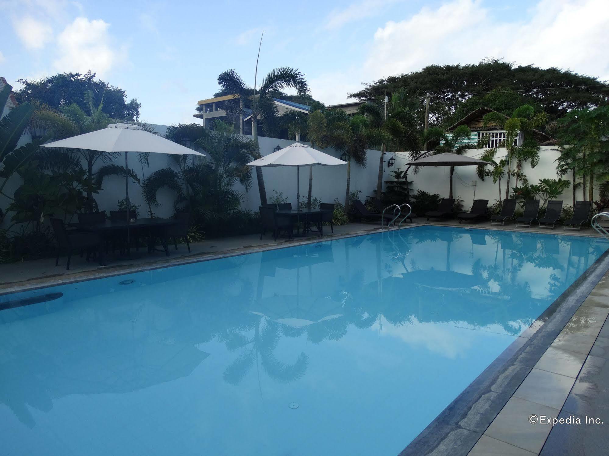 Ipil Suites Puerto Princesa Exterior foto