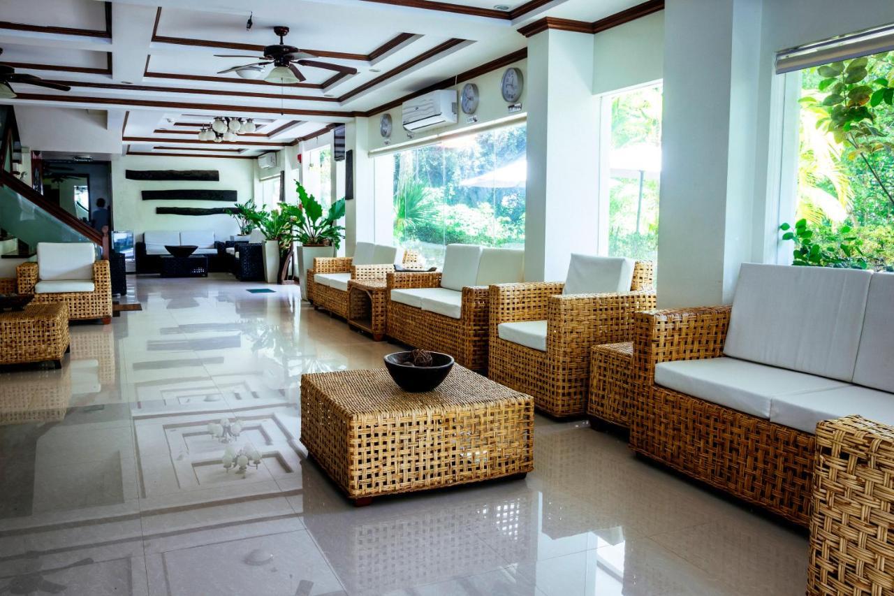 Ipil Suites Puerto Princesa Exterior foto